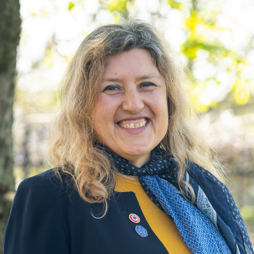 16 Christine BENEITO